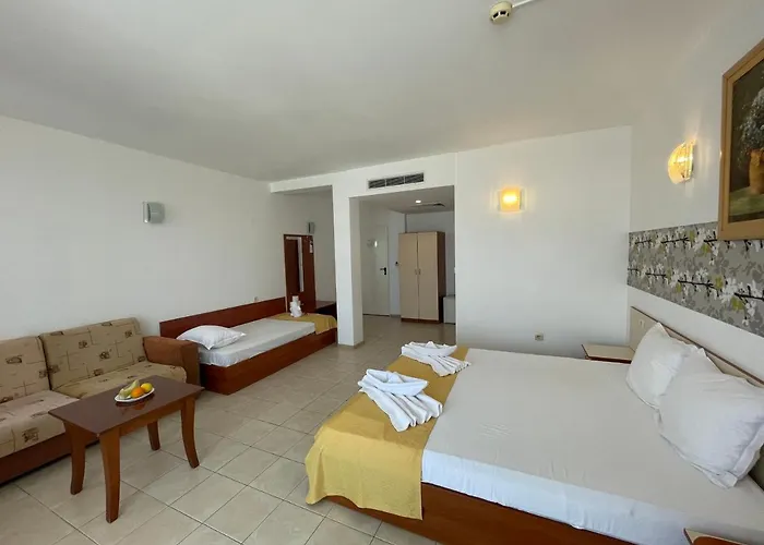 Отель Onyx Китен