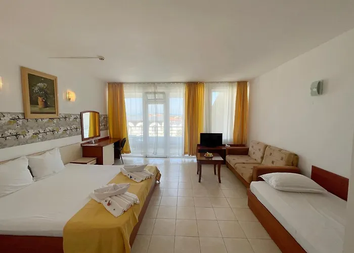 Onyx Отель Китен