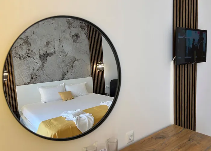 Onyx Отель Китен